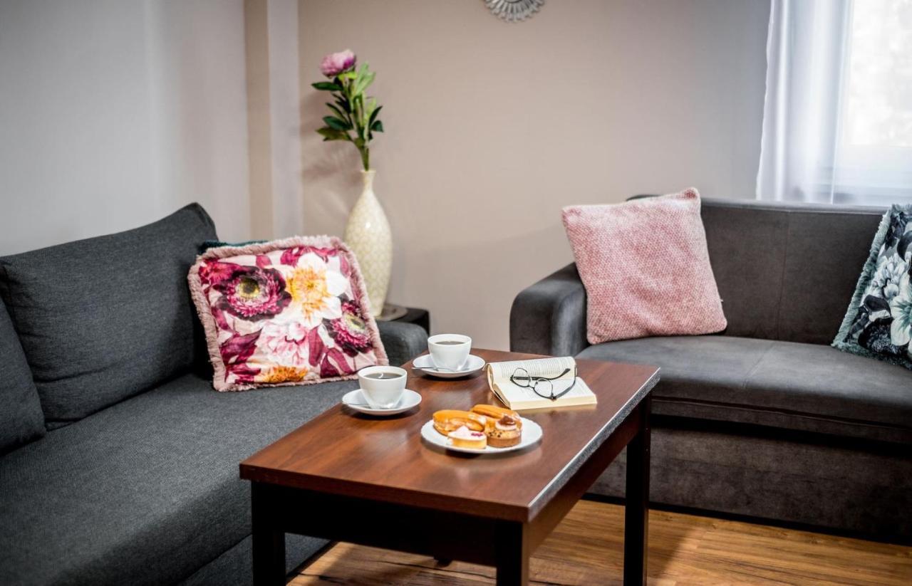 Rent Like Home - Gwiazdzista 10 Wrocław Eksteriør bilde
